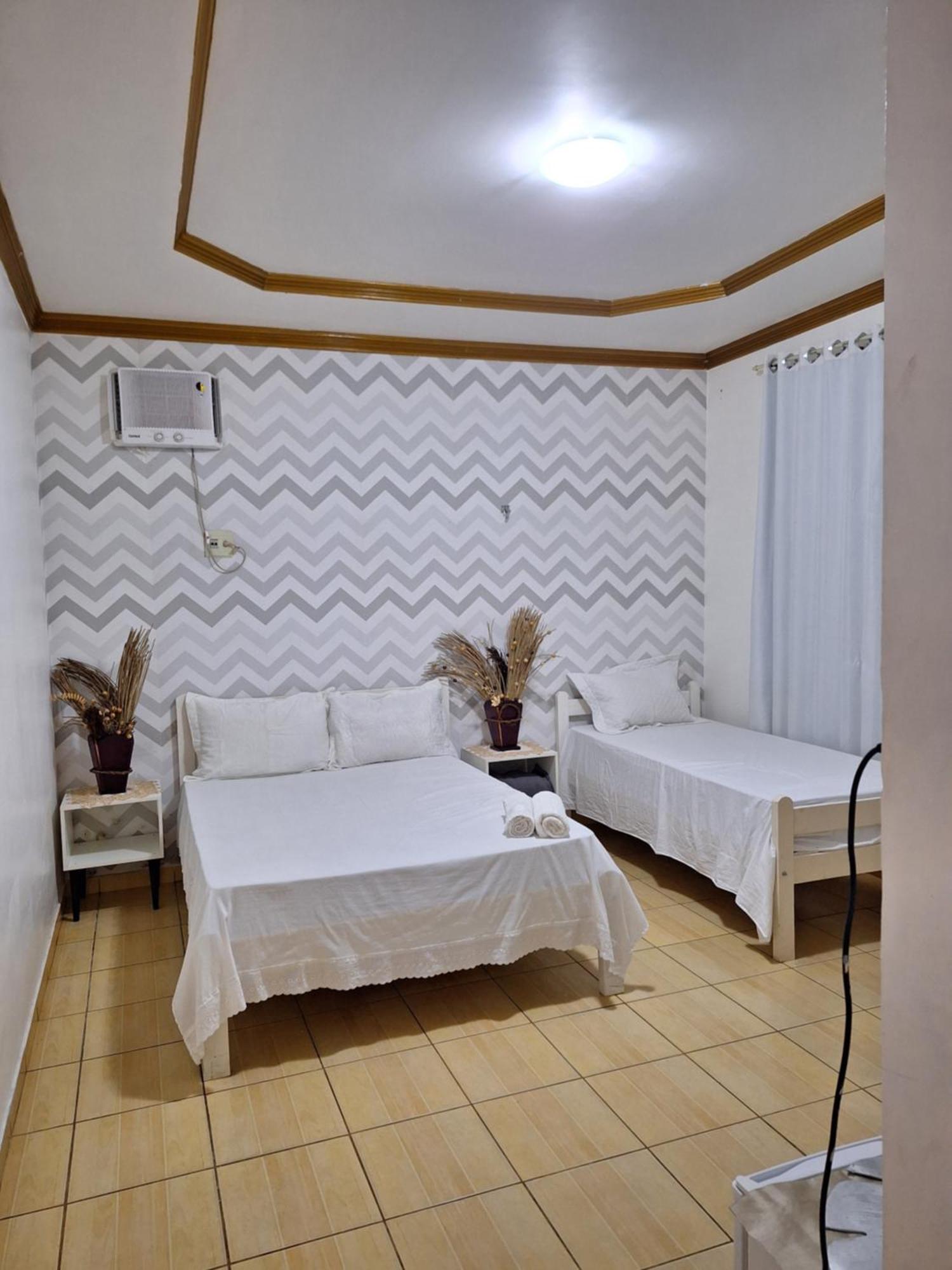 Triplo Com Banheiro Em E Restaurante Guest house *